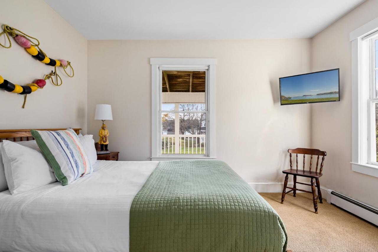 East Wind Inn & Suites Tenants Harbor Exteriör bild