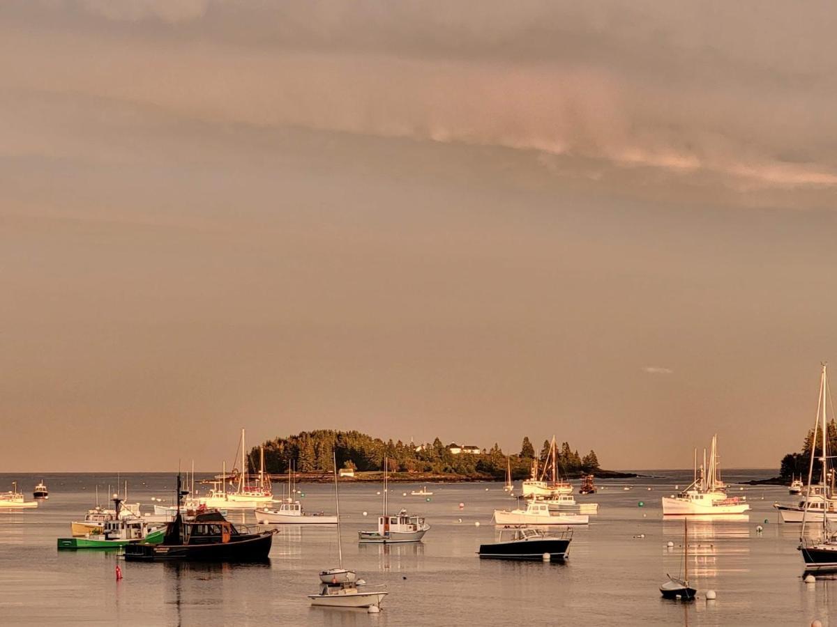 East Wind Inn & Suites Tenants Harbor Exteriör bild